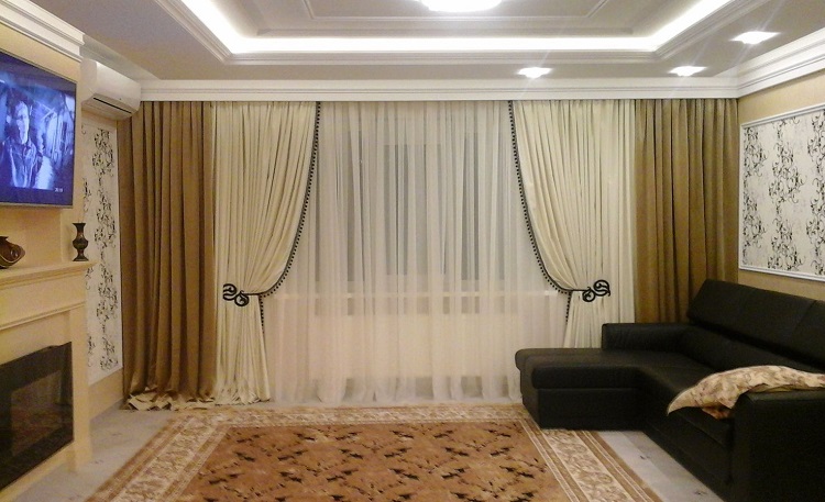 современные классические шторы в гостиную фото